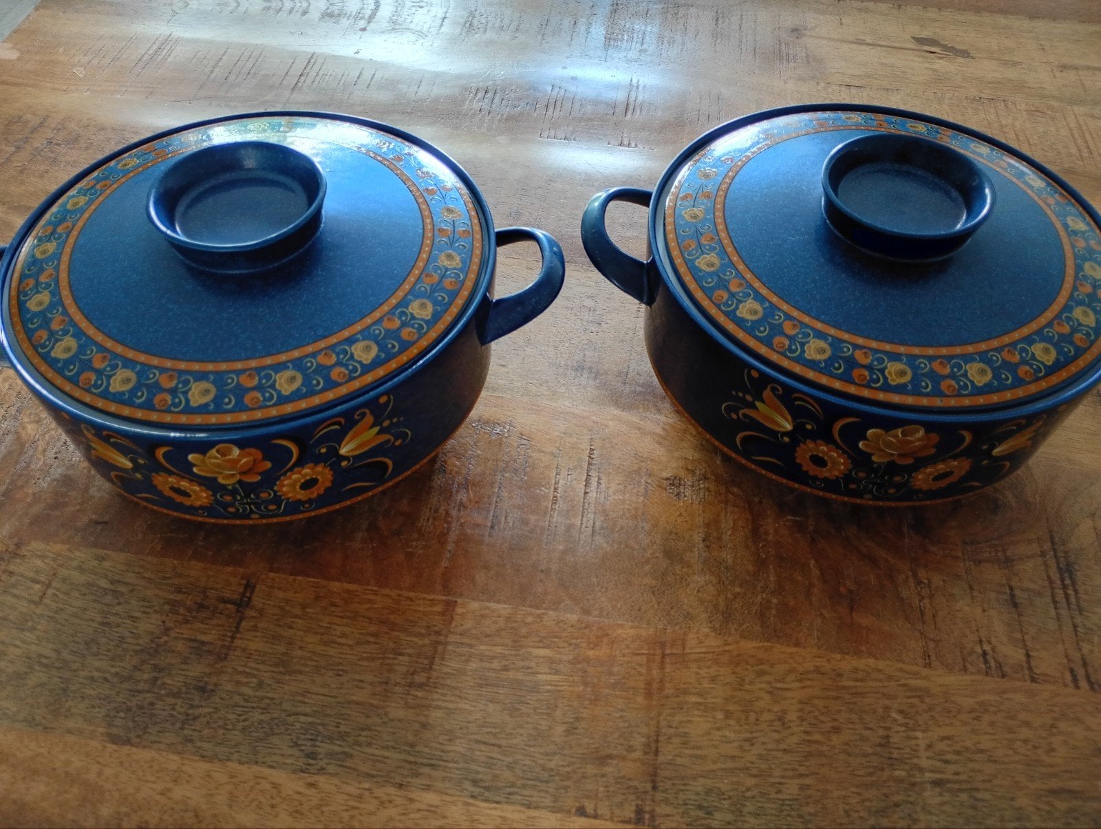 2x Vintage Emaille Pannen met Deksel - Blauw met Bloemen, Ophalen, Gebruikt, Overige materialen