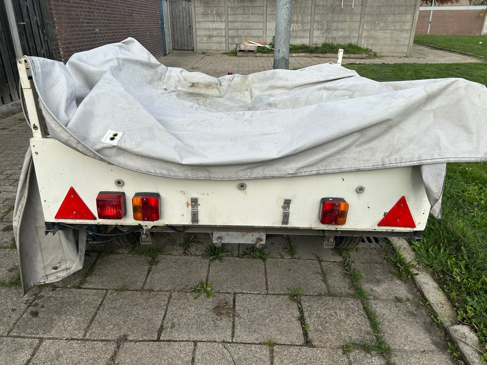 Tango 2000 aanhangwagen met huif en fietsendrager, Fietsen en Brommers, Ophalen of Verzenden, Gebruikt
