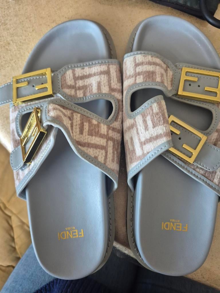 Fendi dames slippers, Slippers, Blauw, Ophalen of Verzenden, Nieuw