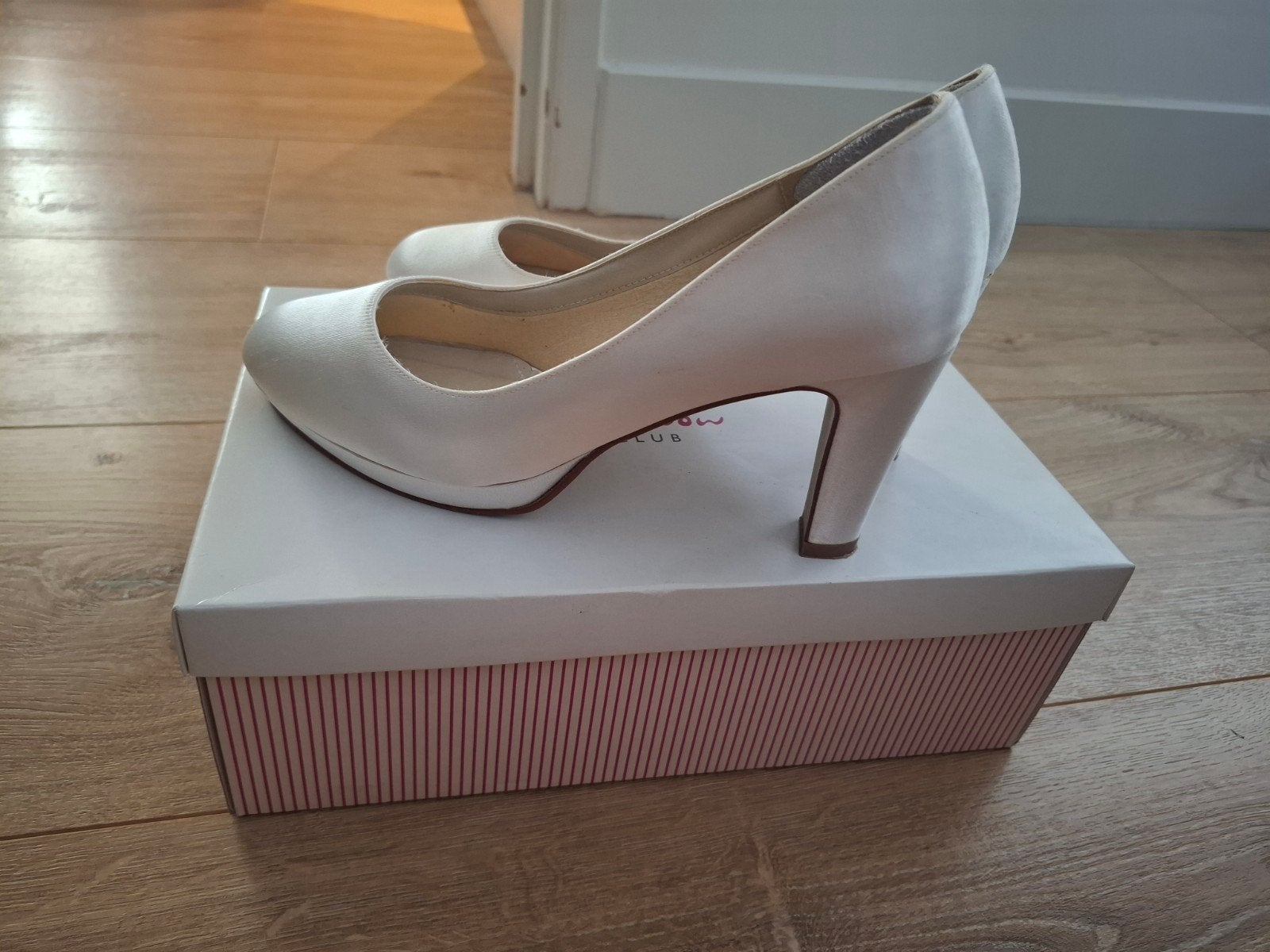 Rainbow Club Carmen trouwschoenen -  ivoor wit, Ophalen, Wit, Schoenen, Zo goed als nieuw