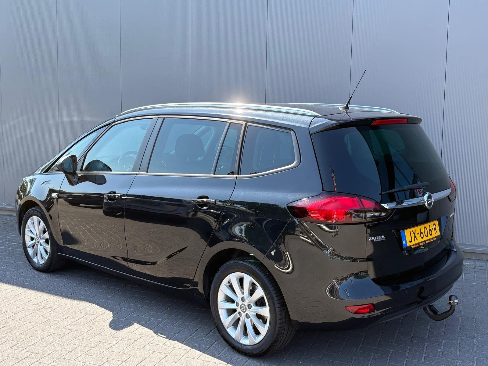 Opel Zafira Tourer 1.4T 140PK Design Edition 7pers. Bluetoot, Auto's, Opel, Gebruikt, 4 cilinders, Met garantie (alle), 7 stoelen