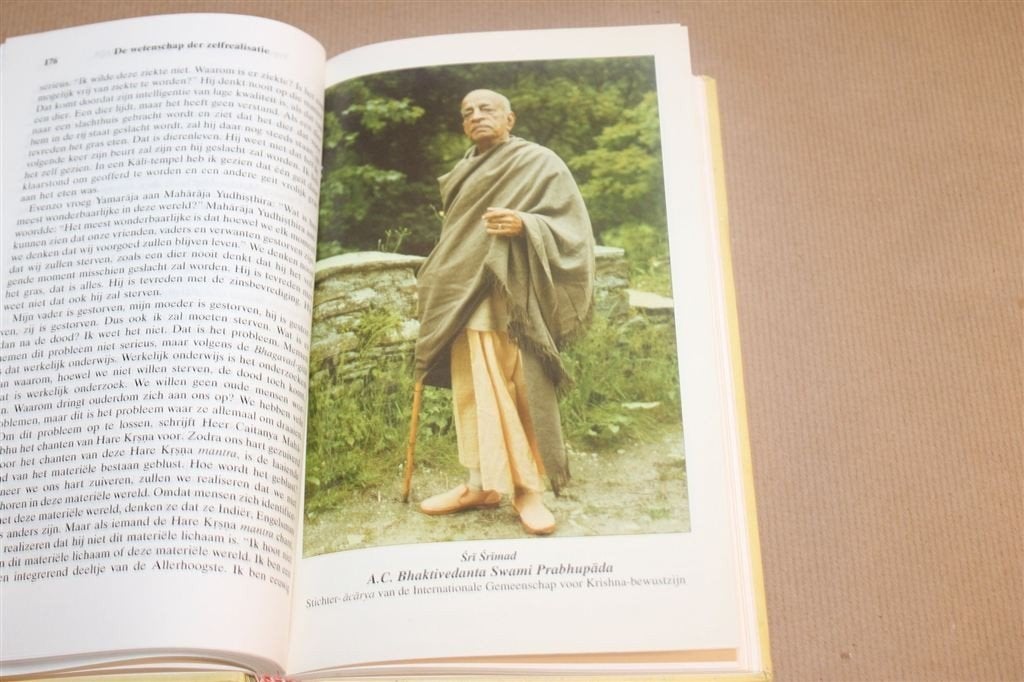 Wetenschap der Zelfrealisatie — Hare Krishna Bhaktivedanta, Ophalen of Verzenden, Gelezen, Overige onderwerpen, Achtergrond en Informatie