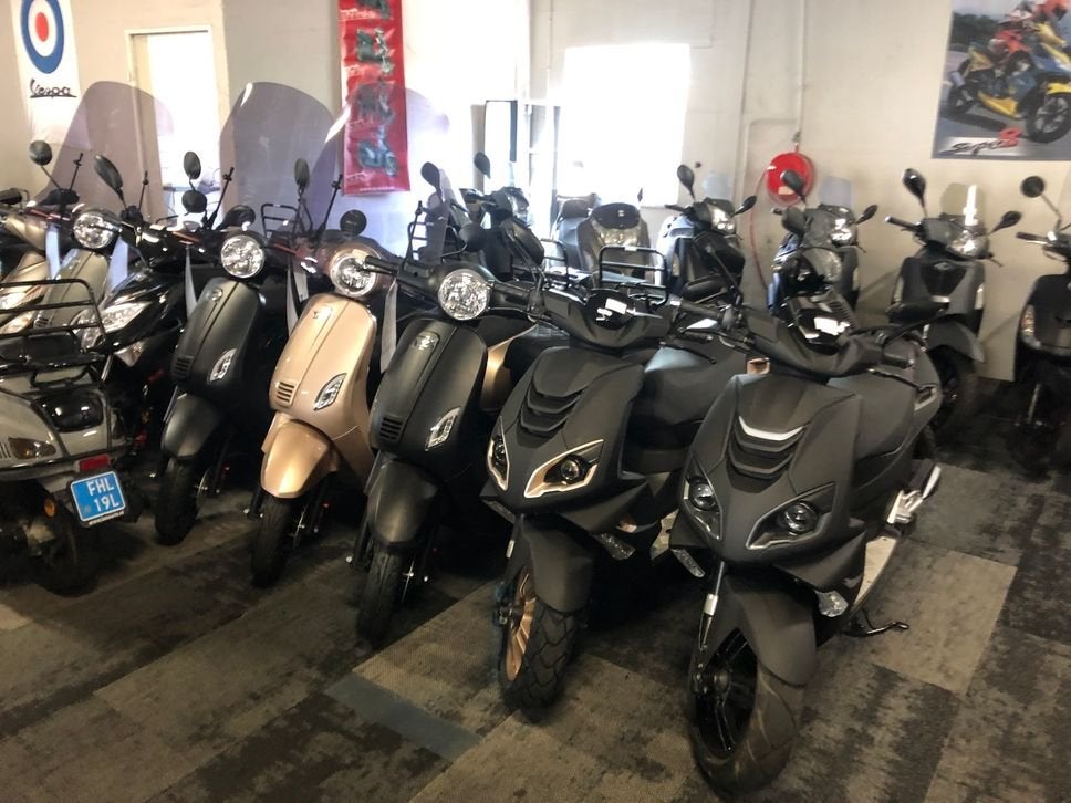 Foto 15 van GROOTAANBOD: 120X PIAGGIO ZIP SP VESPA SPRINT S  SPEEDFIGHT
