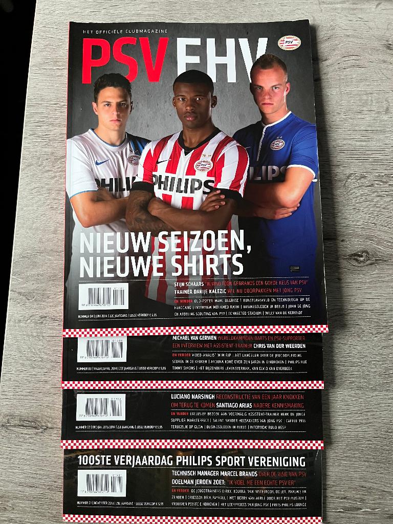 Jaargang 21/22 PSV ehv Aug 2013 - Juli 2014 4 stuks, Verzamelen, Sportartikelen en Voetbal, Ophalen of Verzenden, Zo goed als nieuw