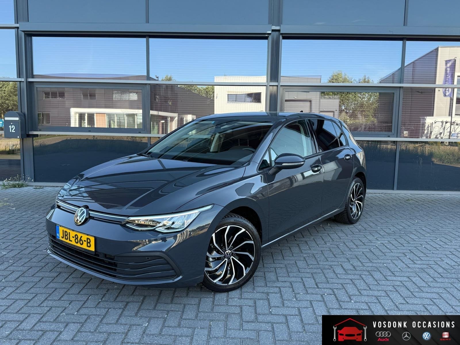 Volkswagen Golf 1.0 eTSI Life Business / Naviagtie/Automaat/, Gebruikt, Euro 6, 1202 kg, Bedrijf