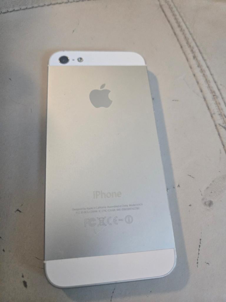 Apple iPhone 5 - Behuizing OK, Scherm defect, Ophalen, IPhone 5, 64 GB, Niet werkend