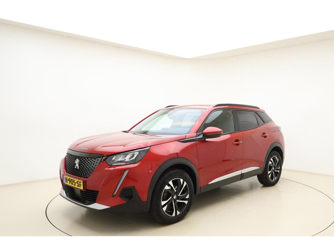 Peugeot 2008 1.2 PureTech Allure 130pk | Automaat | Navigati, Gebruikt, 1199 cc, Origineel Nederlands, 1180 kg