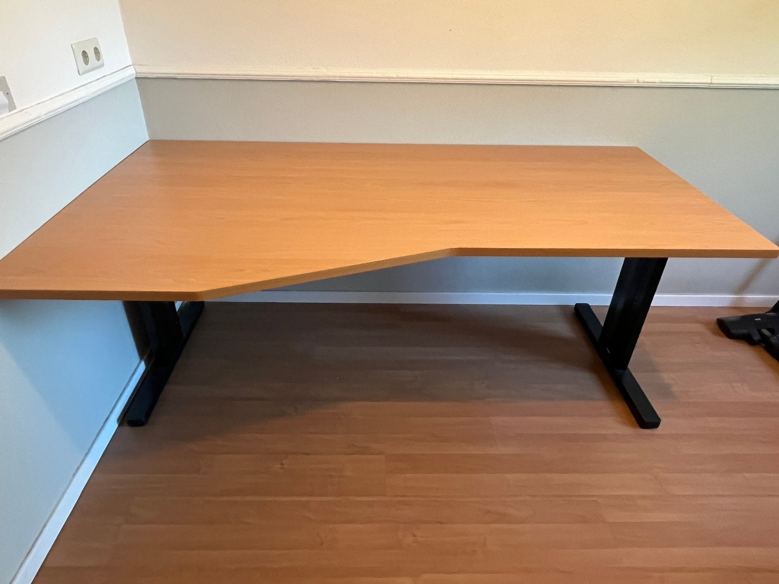 Solid and tough office desk 180x100, Ophalen, Gebruikt, 180 cm, 100 cm