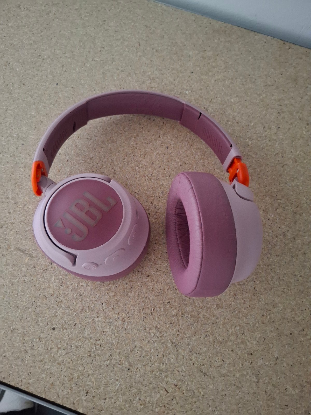 JBL Tune 510BT Draadloze On-ear Koptelefoon Roze, Gebruikt, JBL, Roze, On-ear