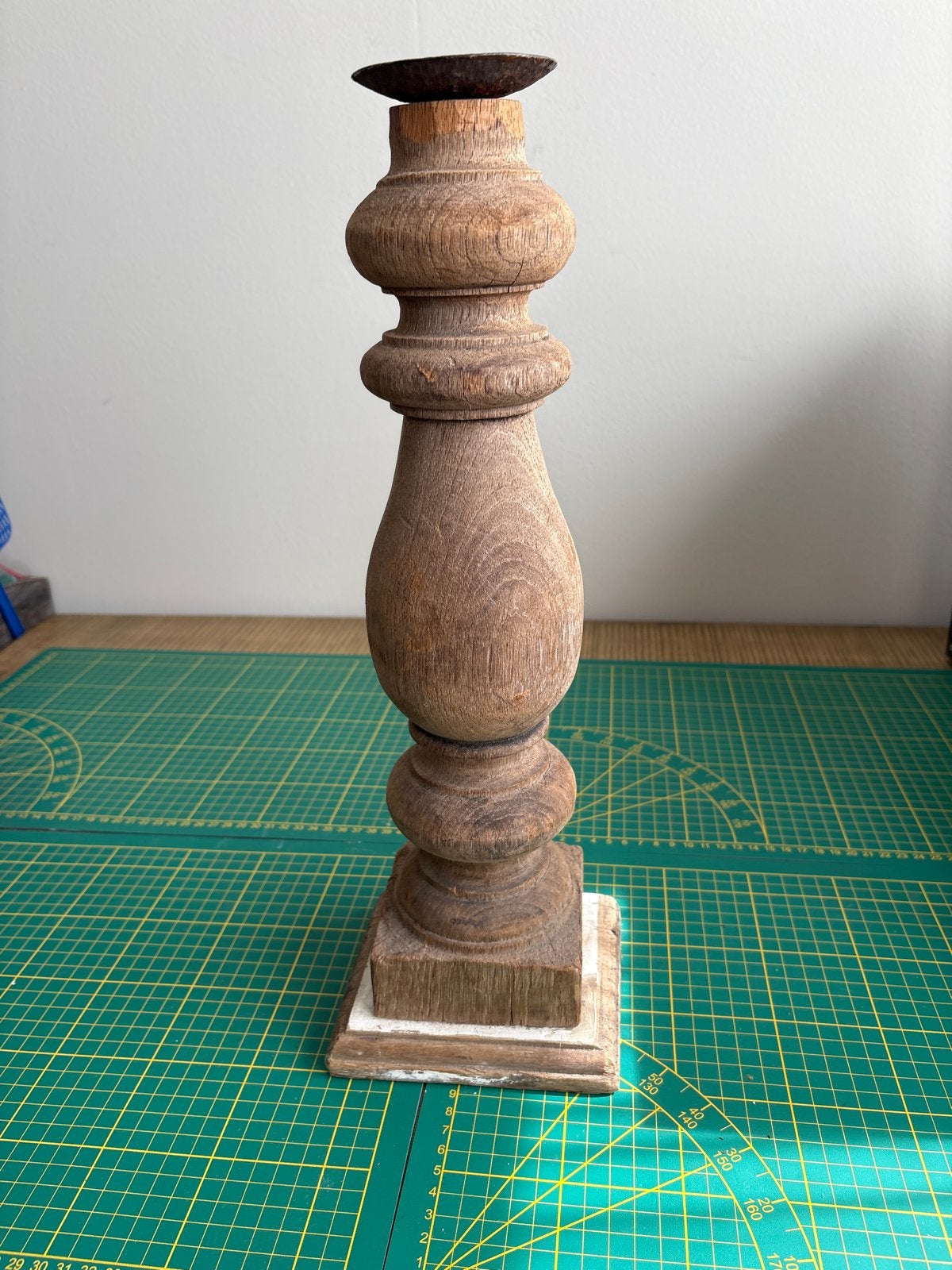 houten kandelaar, Antiek en Kunst, Ophalen of Verzenden, Overige materialen