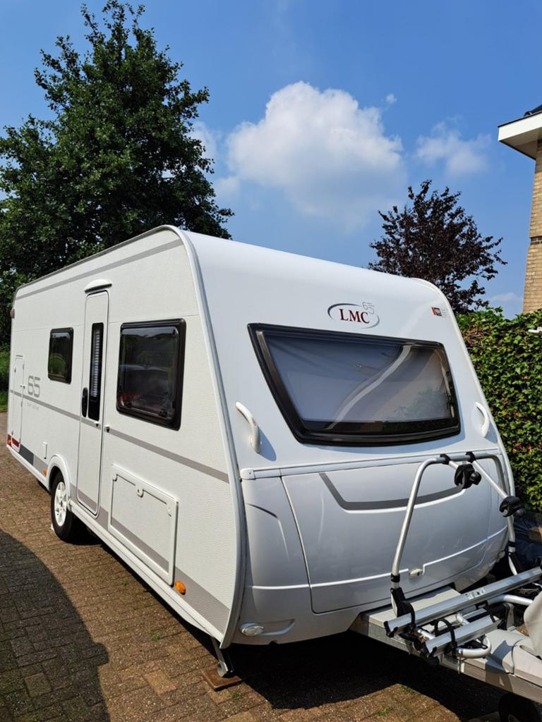LMC Style 493 K Caravan incl. Voortent en Mover, Caravans en Kamperen, Caravans, Rondzit, Dwarsbed, Particulier, LMC en Münsterland