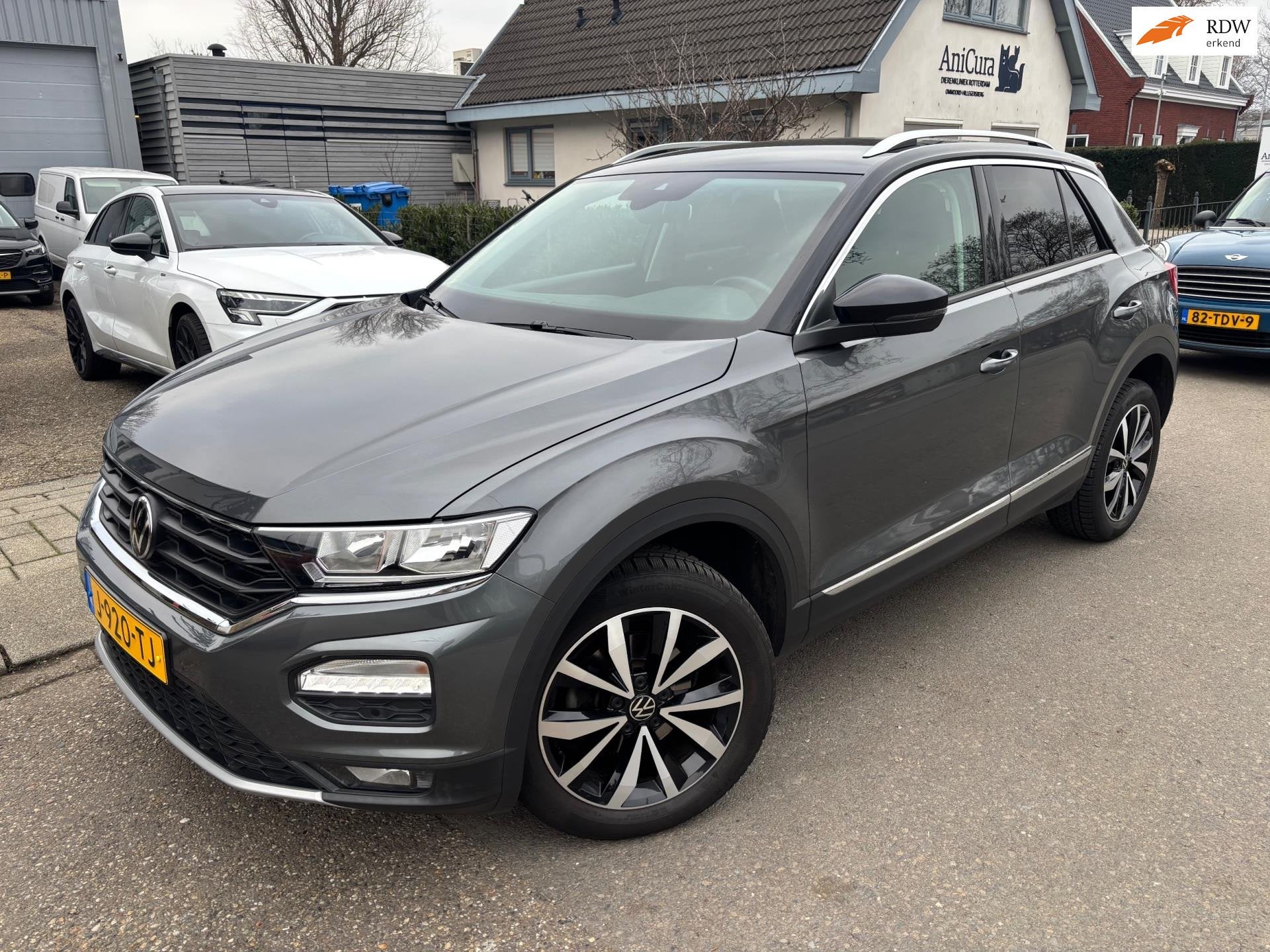 Volkswagen T-Roc 1.0 TSI Style Business Camera, Auto's, Volkswagen, Voorwielaandrijving, Gebruikt, Euro 6, 116 pk