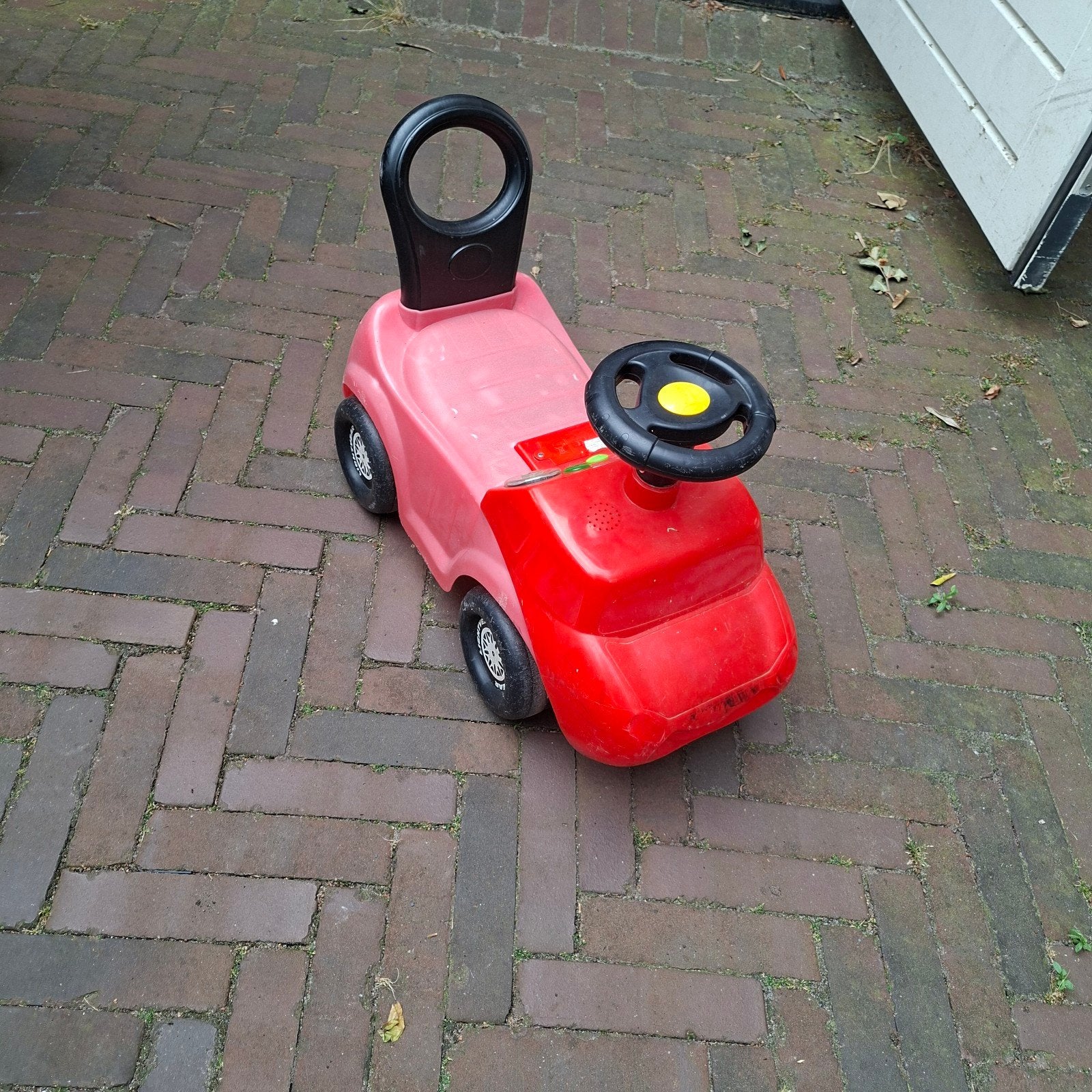 Rode loopauto voor kinderen - gratis ophalen, Ophalen, Gebruikt