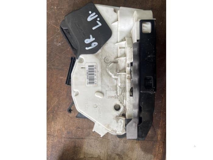 Deurslot Mechaniek 4Deurs links-achter van een Volkswagen Po, Gebruikt, -, Volkswagen, -