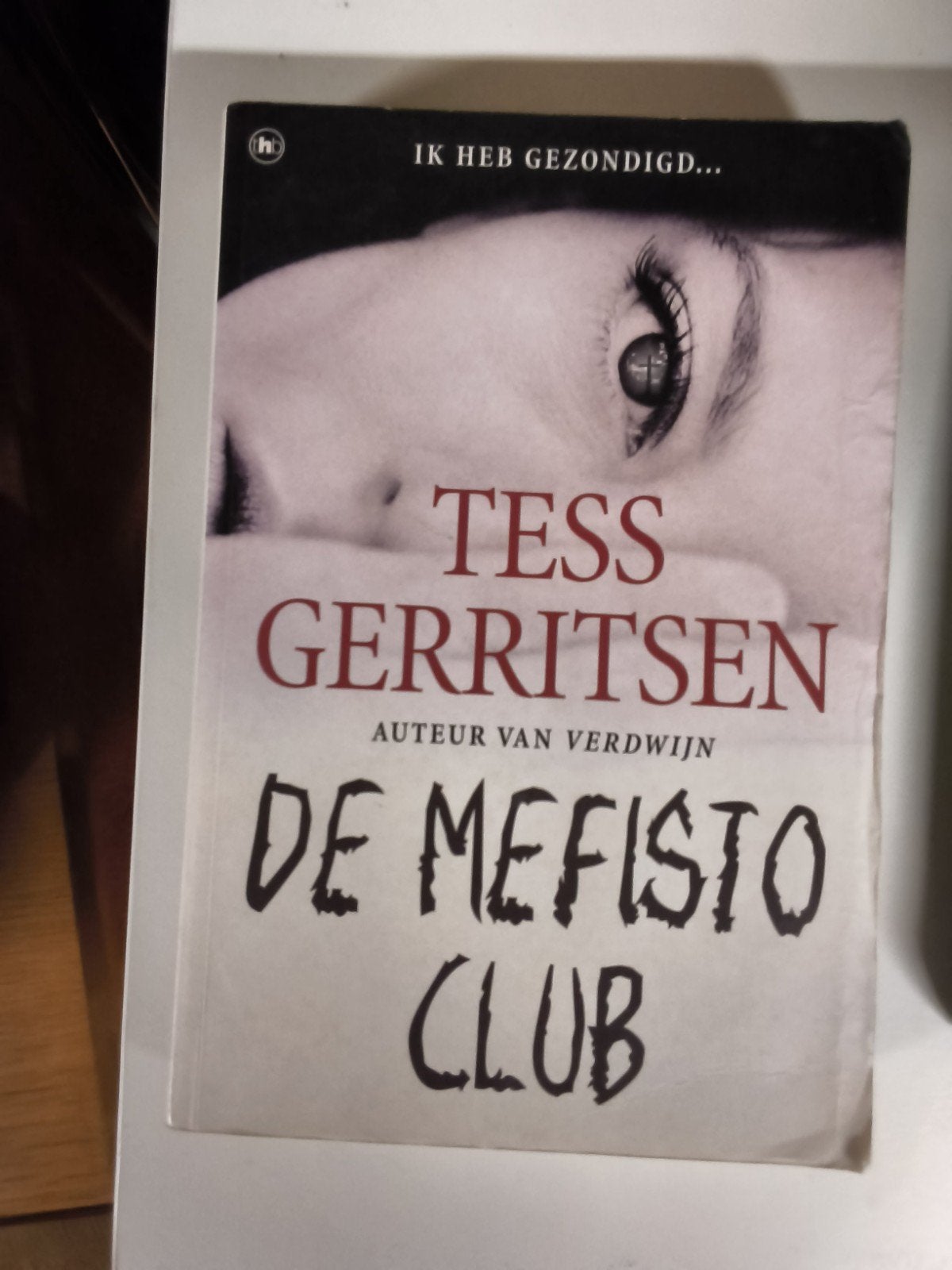 Spannende thrillers Simone van der Vlugt en Tess Gerritse, Ophalen of Verzenden, Gelezen, Simone van der Vlugt, Tess Gerritsen