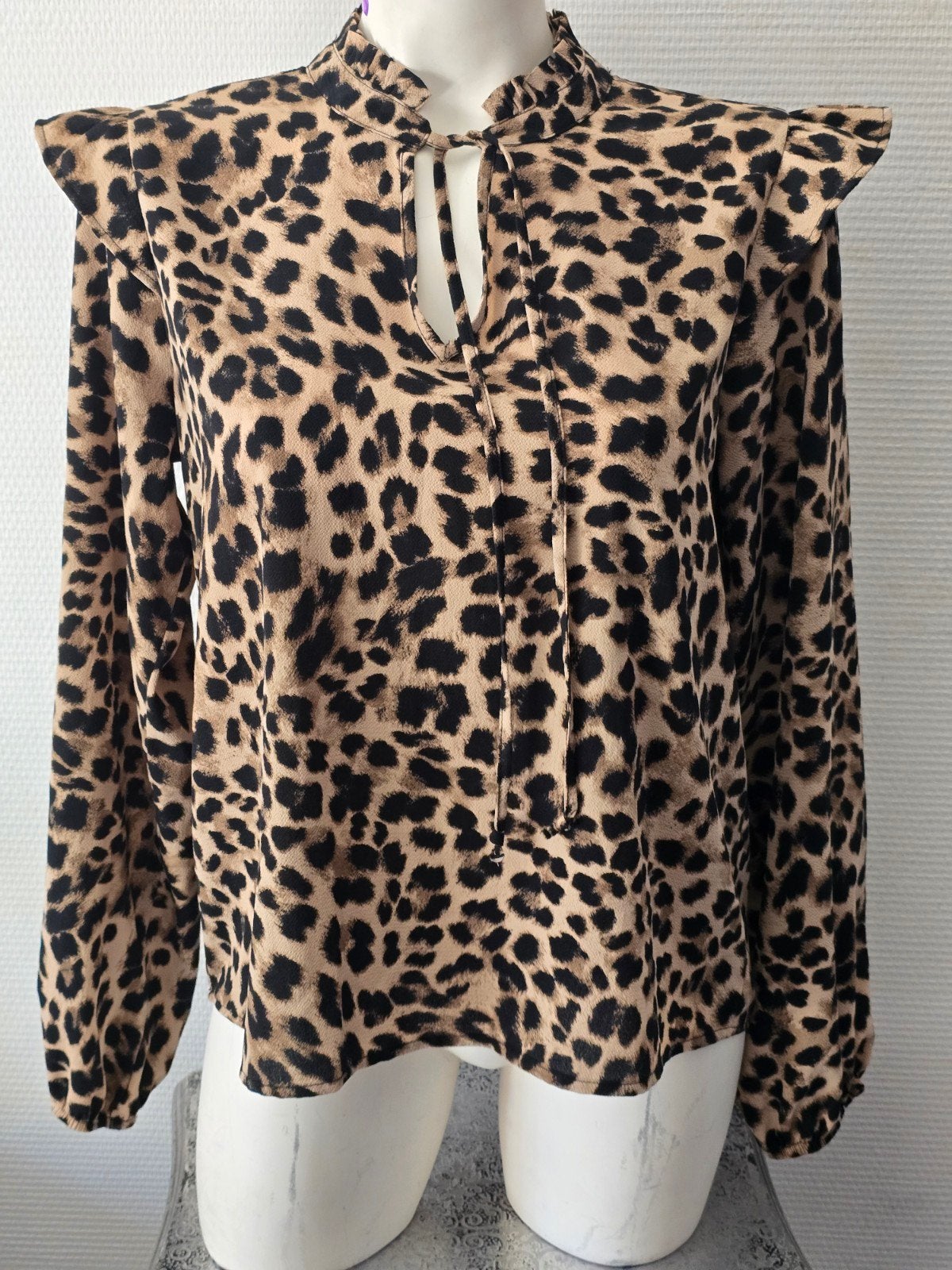 Twoday Leopardprint blouse met ruches - Maat L, Kleding | Dames, Blouses en Tunieken, Twoday, Meerkleurig, Maat 42/44 (L), Ophalen of Verzenden