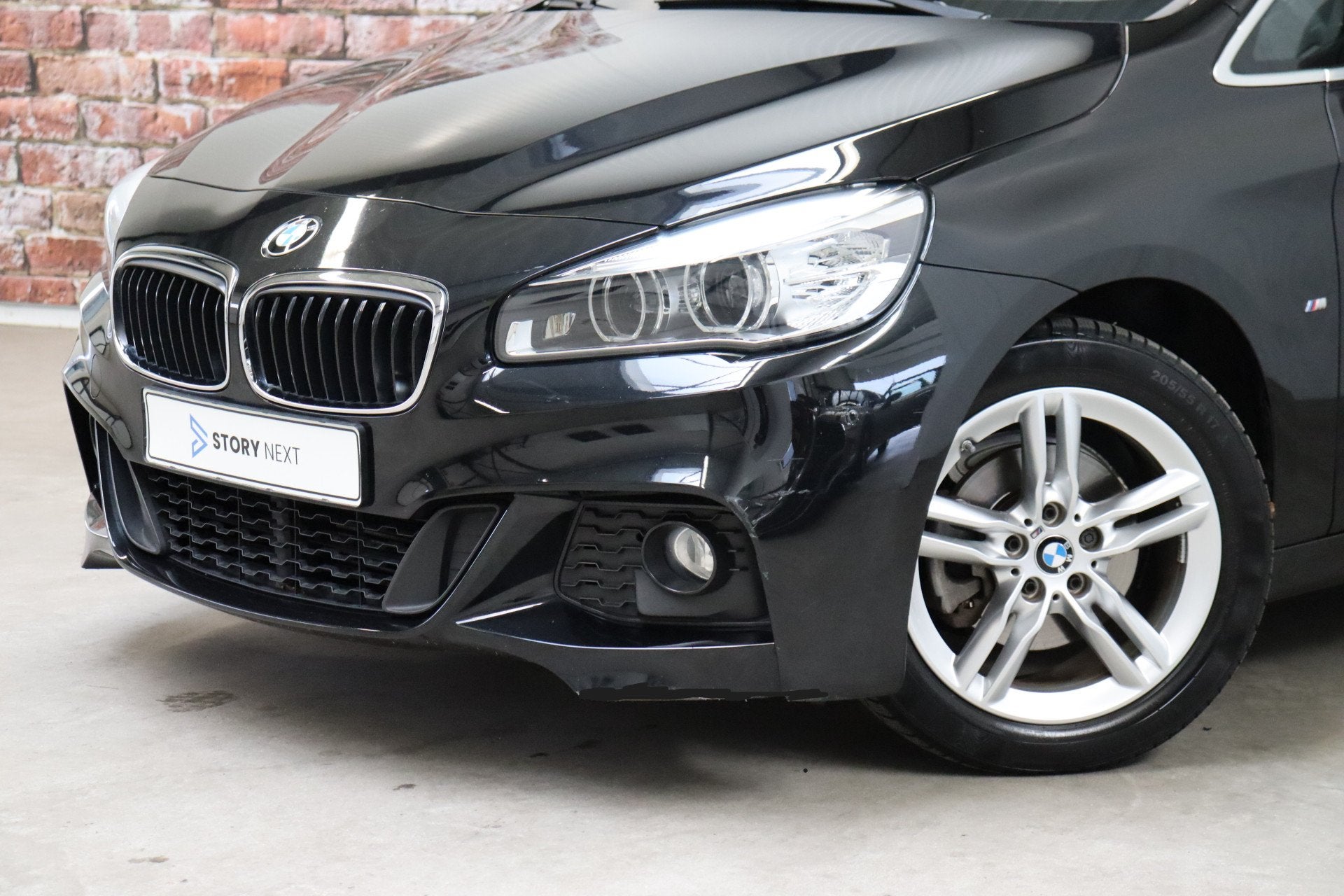 BMW 2 Serie Active Tourer 218i Executive M Sport Pakket Auto, 136 pk, Gebruikt, Alcantara, Zwart