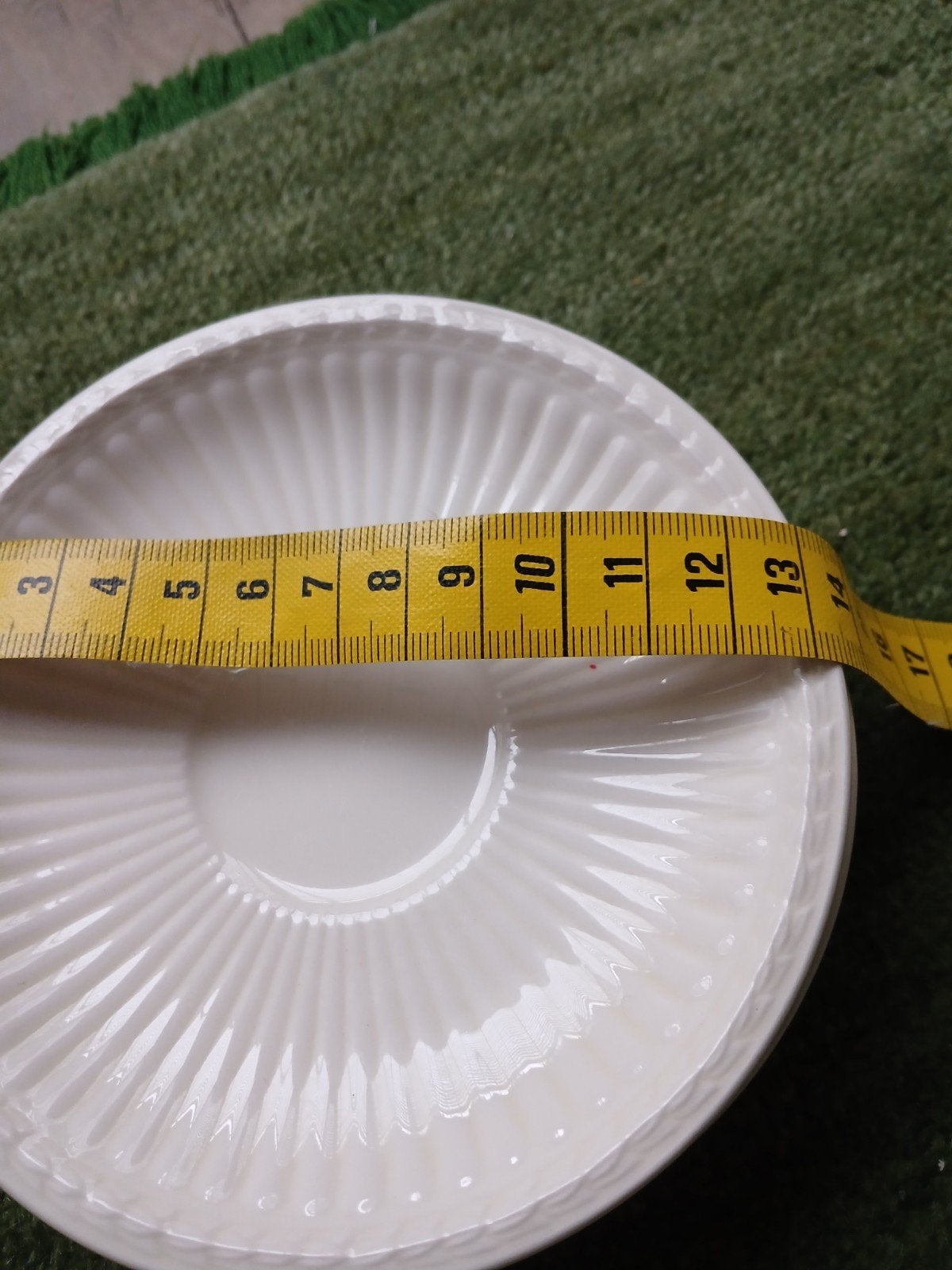 Wedgewood edme schotels, Huis en Inrichting, Keuken | Servies, Ophalen, Zo goed als nieuw, Aardewerk, Kop(pen) en/of Schotel(s)