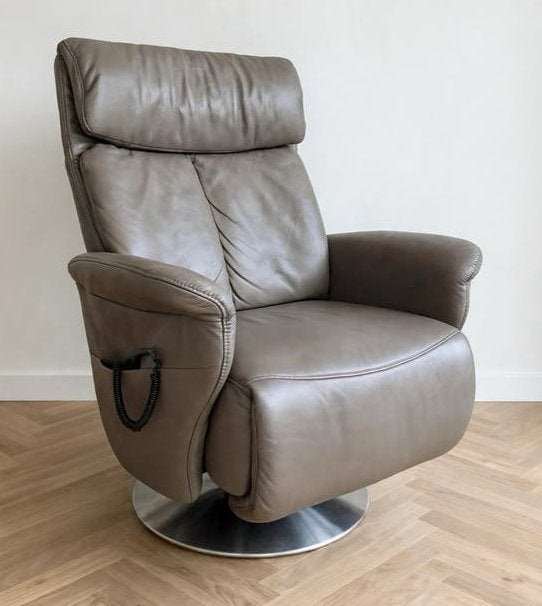 Meubelzorg sta op stoel en relaxfauteuil XL/XXL Taupe, Ophalen, Zo goed als nieuw, Leer, 75 tot 100 cm