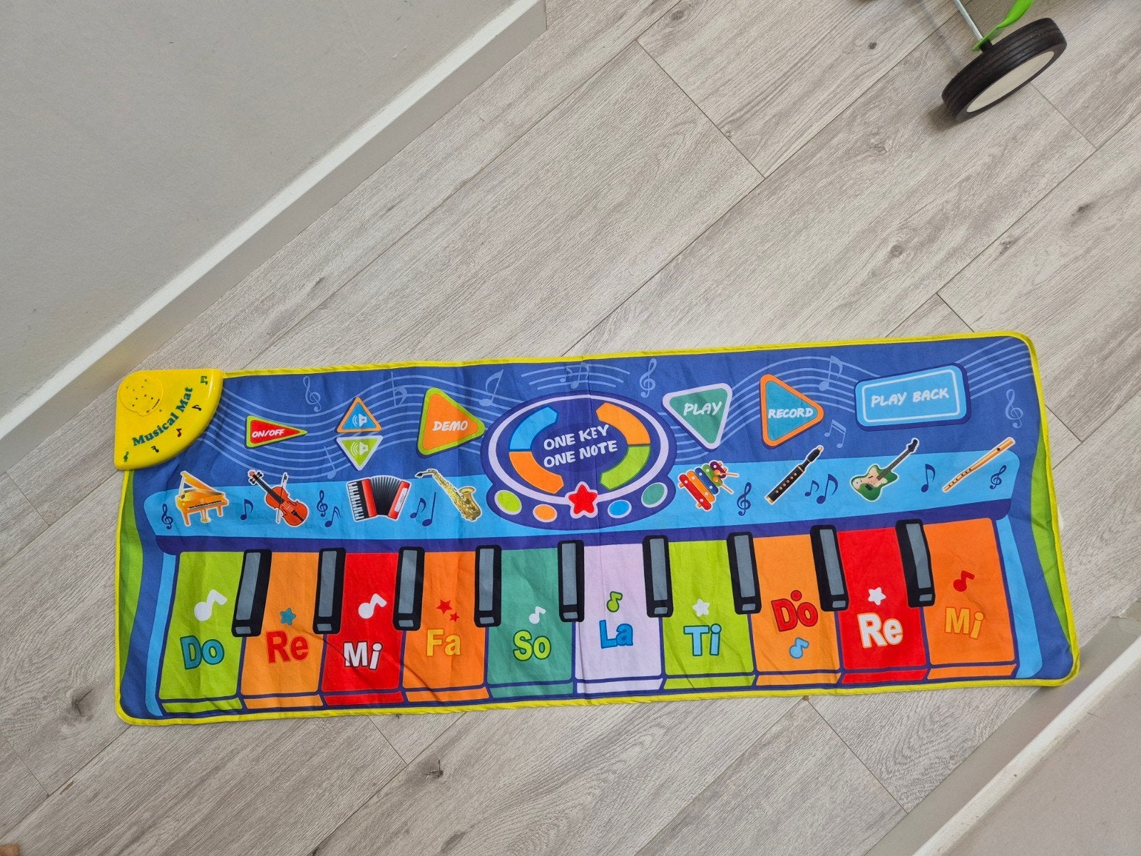 Muzikale speelmat met piano en instrumentgeluiden, Ophalen, Zo goed als nieuw, Overige typen, Met geluid