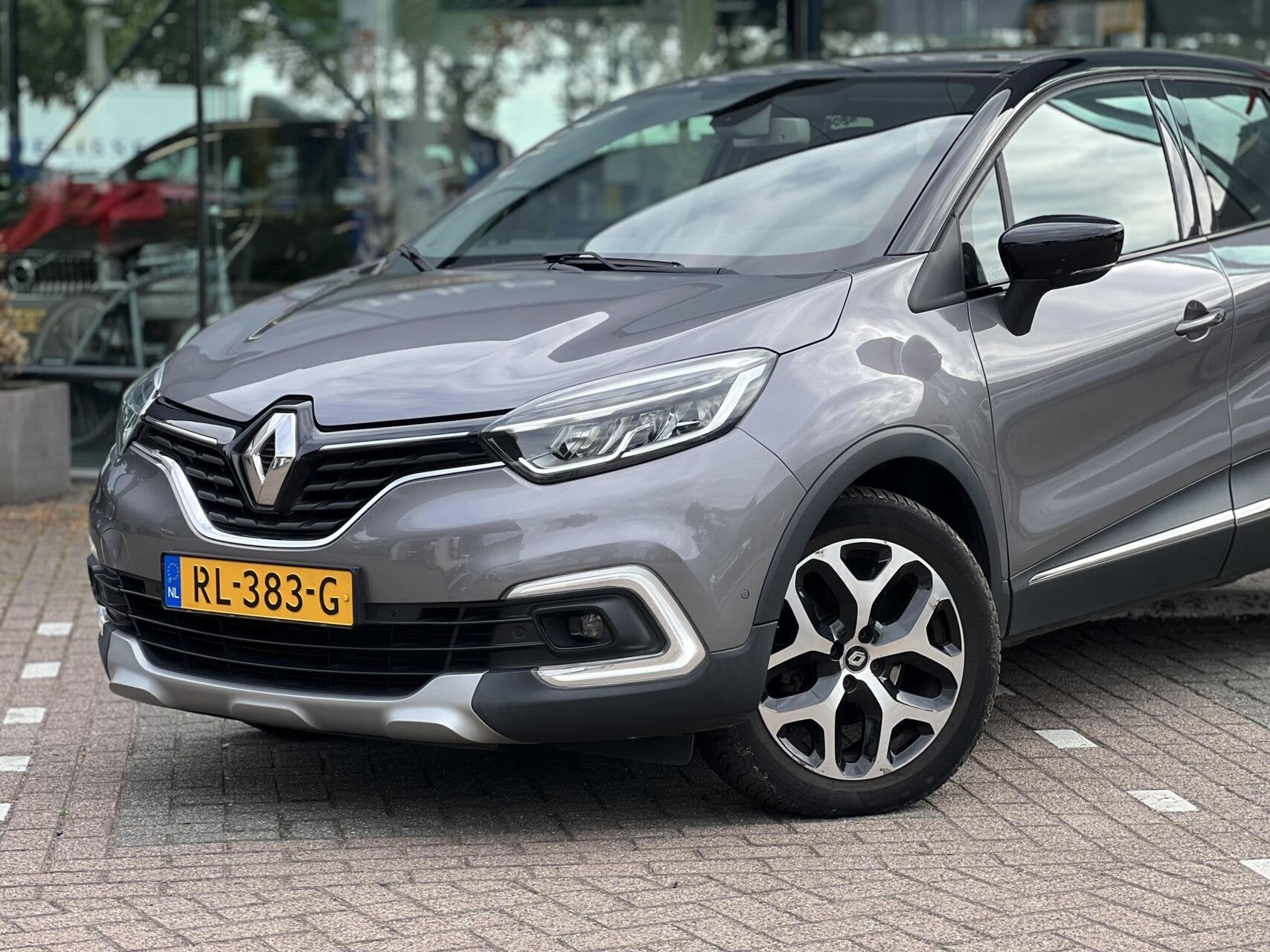 Renault Captur 1.2 TCe Leder1e Eig Dealer Onderh Automaat, Auto's, Dealer onderhouden, Gebruikt, 4 cilinders, 635 kg
