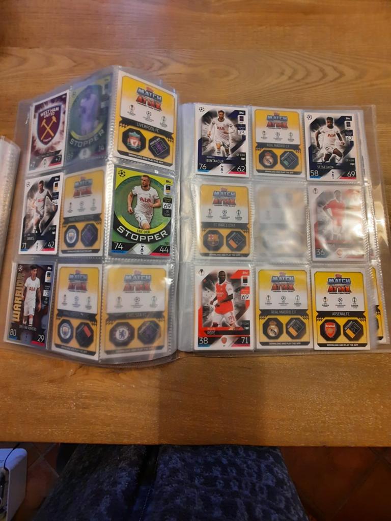 Match attax 2023, Hobby en Vrije tijd, Stickers en Plaatjes, Ophalen of Verzenden, Zo goed als nieuw, Meerdere plaatjes