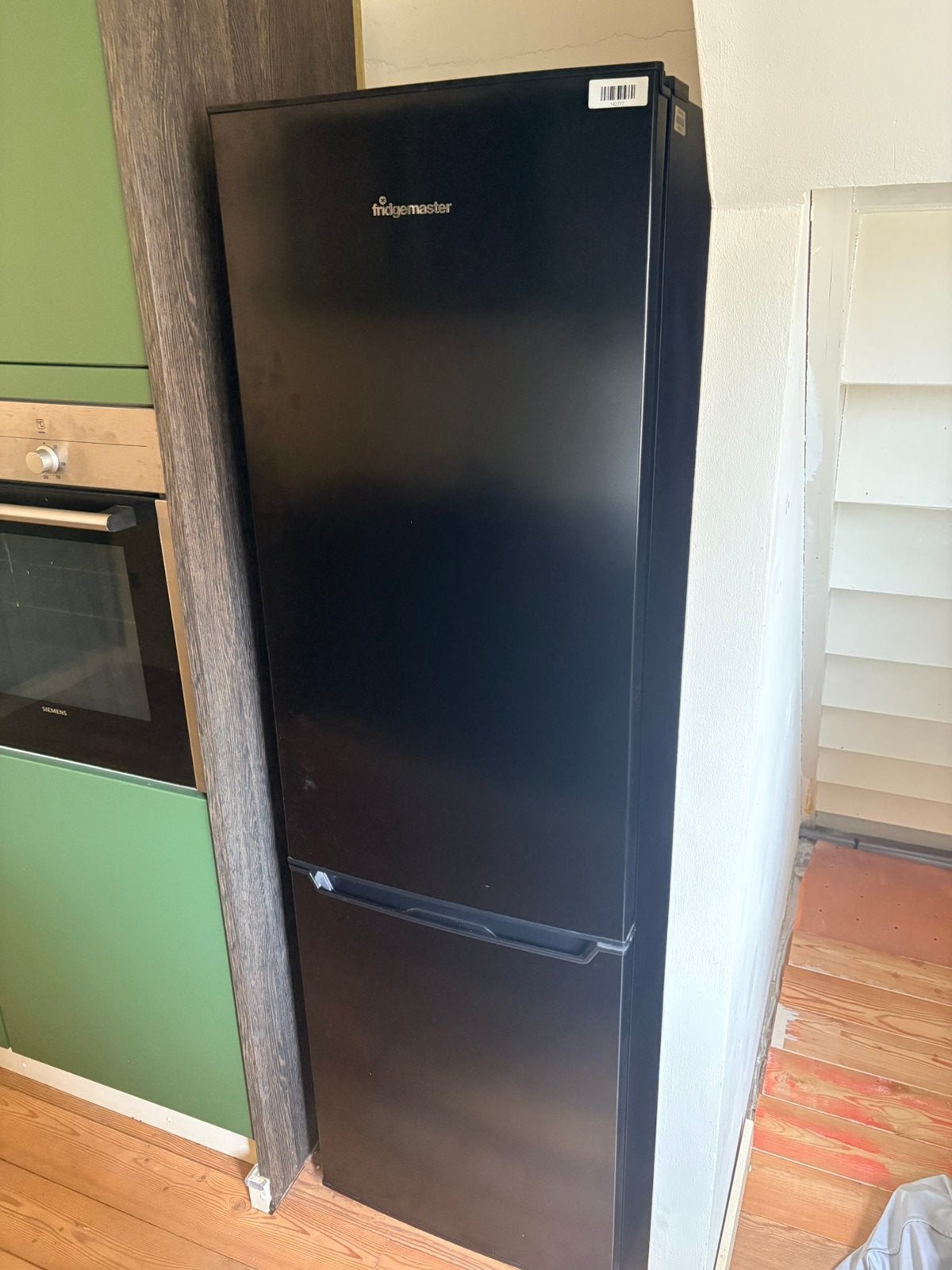 Fridgemaster koelvriescombinatie zwart, Witgoed en Apparatuur, Koelkasten en IJskasten, Ophalen, 150 tot 200 liter, Gebruikt, Met aparte vriezer