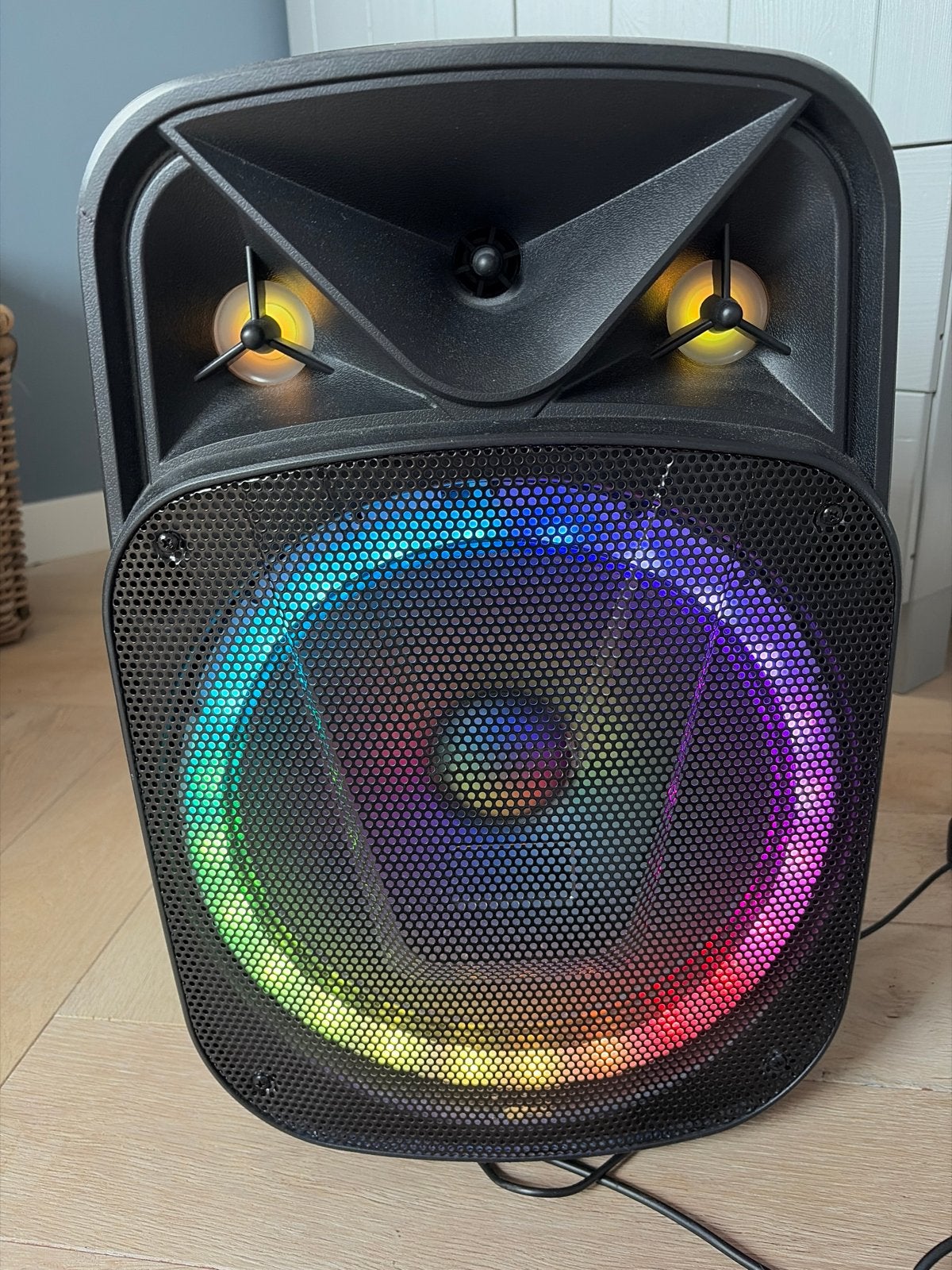 Party Speaker met Microfoon en Lichteffecten - Draagbaar, Gebruikt, Party speaker, Bluetooth, Minder dan 60 watt