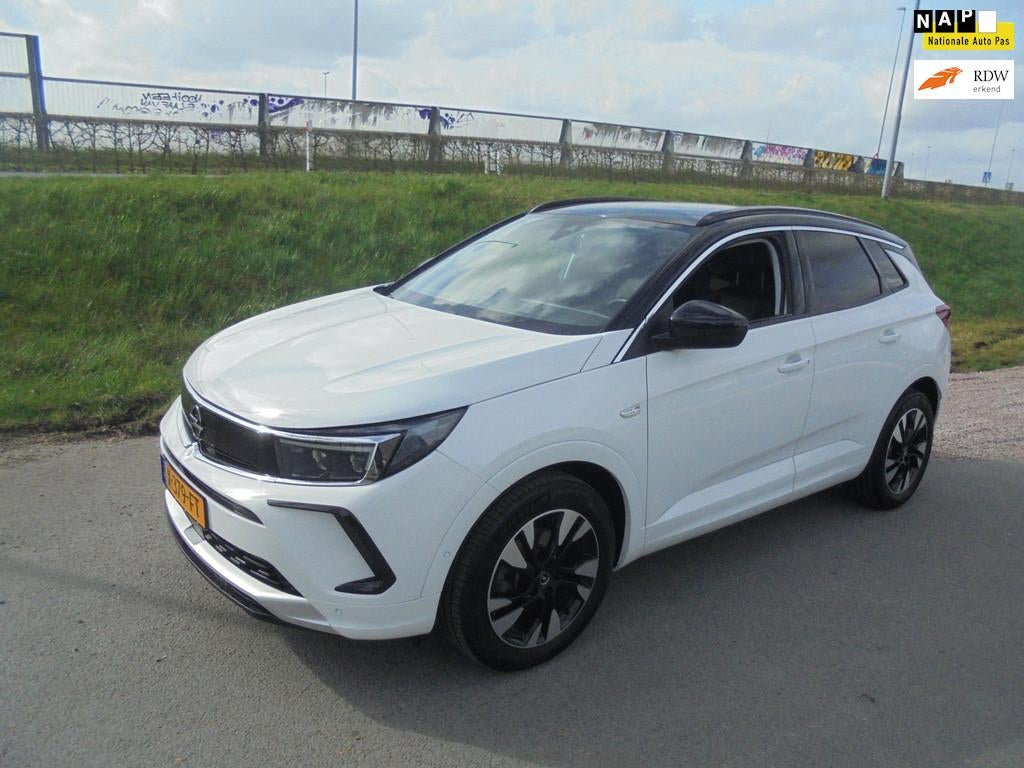 Opel Grandland Opel Grandland 1.2 Turbo benzine airco xenon, Auto's, Gebruikt, Euro 6, 1199 cc, Wit