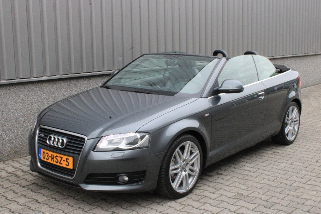 Audi A3 Cabriolet 1.8 TFSI S-edition Nieuwe Kap | Stoelverwa, Auto's, Voorwielaandrijving, Gebruikt, Zwart, 4 cilinders