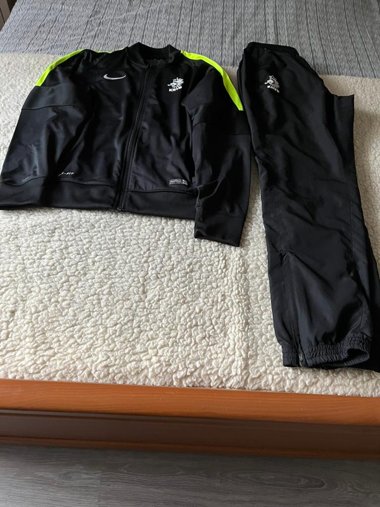 KNVB scheidsrechter trainingspak, Kleding | Heren, Sportkleding, Maat 48/50 (M), Zwart, Ophalen of Verzenden, Voetbal