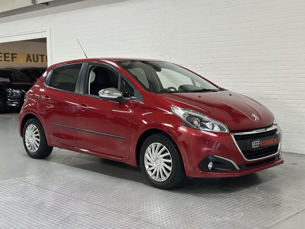 Peugeot 208 1.2 PureTech Blue Lease AIRCO / NAVI / CRUISE, Voorwielaandrijving, Stof, Gebruikt, 1199 cc