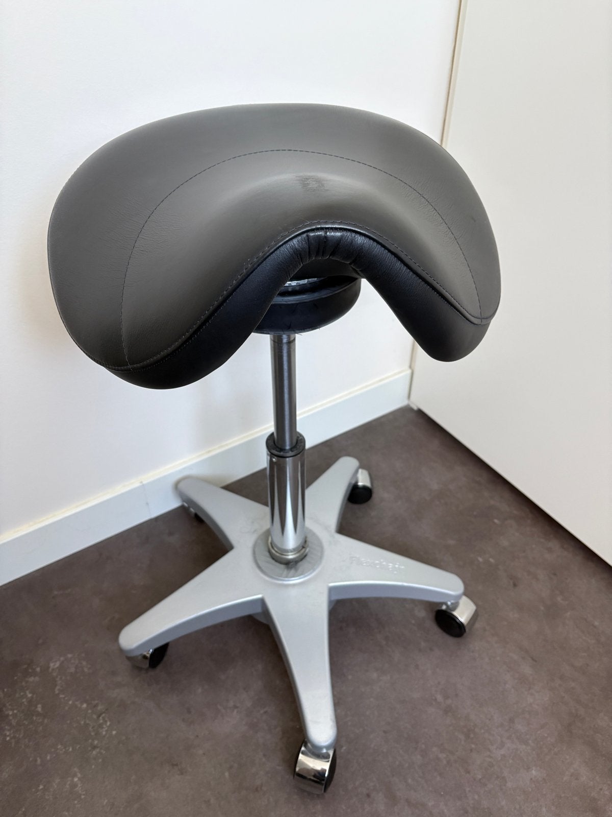 Flexchair Bureaukruk - Ergonomisch en Comfortabel, Ophalen, Zwart, Zo goed als nieuw, Bureaukruk