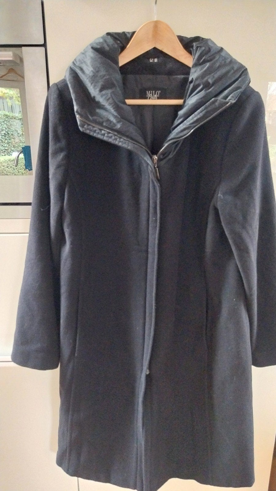 Milo Coats, zwarte mantel/ winterjas, maat 42, wol, Ophalen of Verzenden, Zo goed als nieuw, Maat 42/44 (L), Zwart