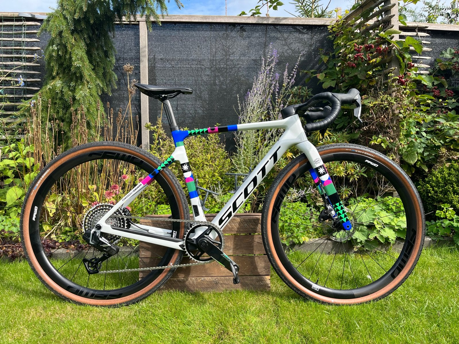 Scott Addict Gravel RC 2025, Carbon, 10 tot 15 versnellingen, Zo goed als nieuw, Schijfrem