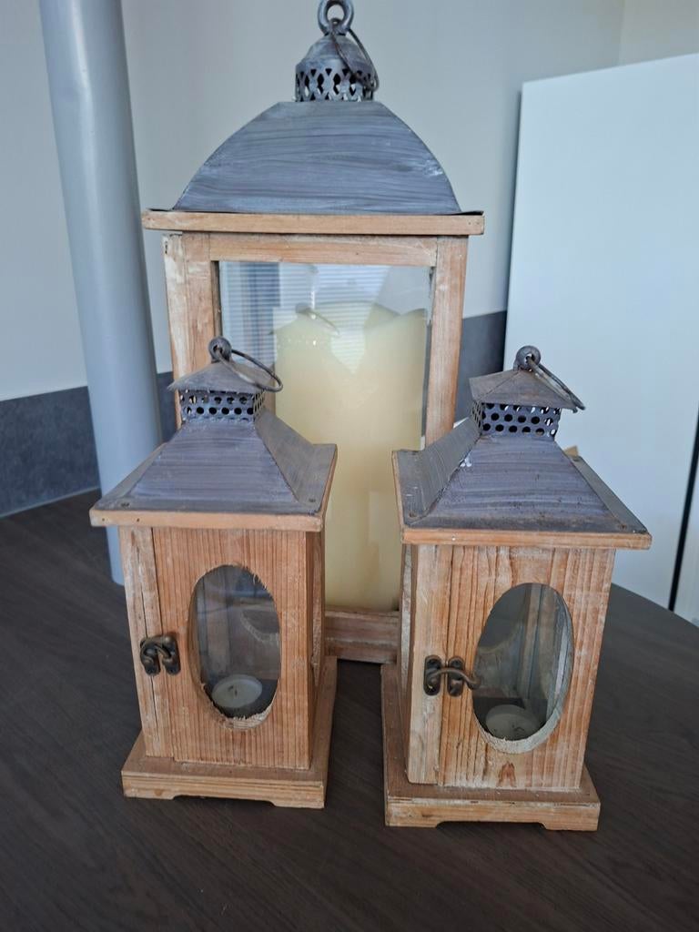 Set van 3 houten lantaarns met metalen dakjes, Hout, Gebruikt, Ophalen of Verzenden, Landelijk