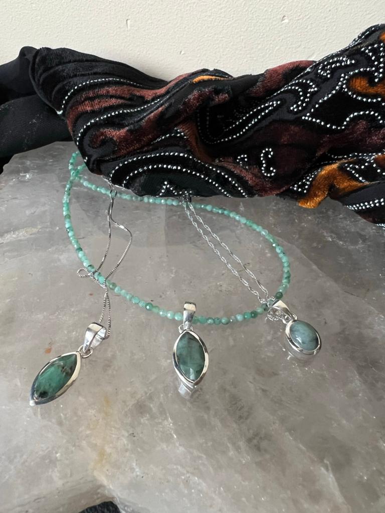 Smaragd hanger vreugde geluk intuïtie beschermt uniek succes, Sieraden, Tassen en Uiterlijk, Kettingen, Nieuw, Ophalen of Verzenden