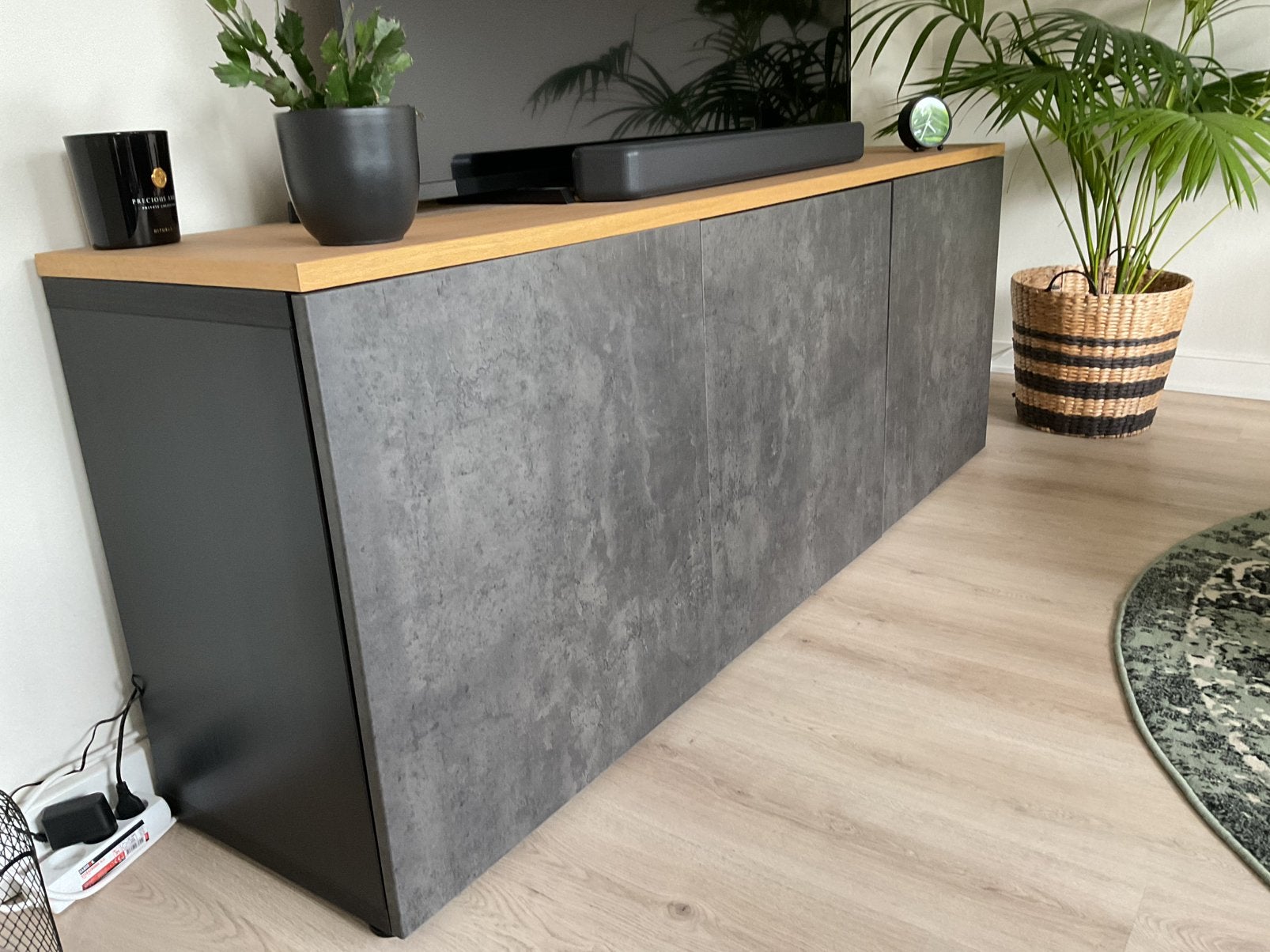 IKEA Besta TV-kast, Ophalen, 150 tot 200 cm, Zo goed als nieuw, Minder dan 100 cm