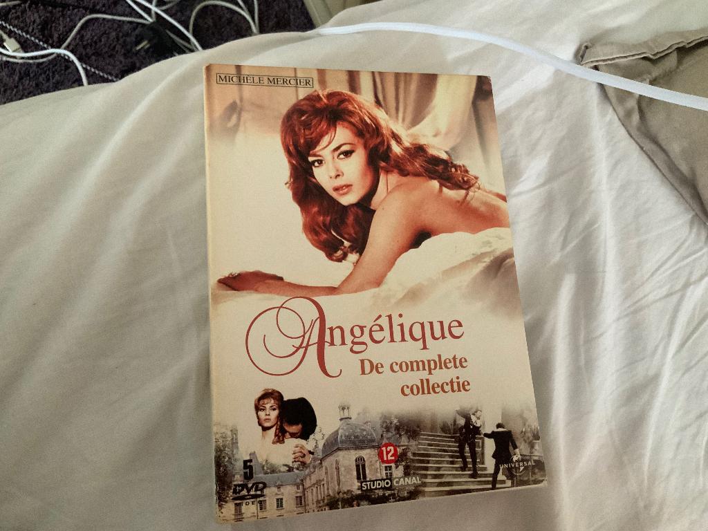 Angelique dvd box, Alle leeftijden, Ophalen of Verzenden, 1980 tot heden, Zo goed als nieuw