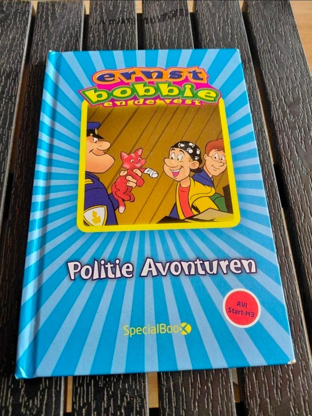Ernst bobbie en de rest - Politie avonturen boek., Ophalen of Verzenden, Zo goed als nieuw, Fictie algemeen