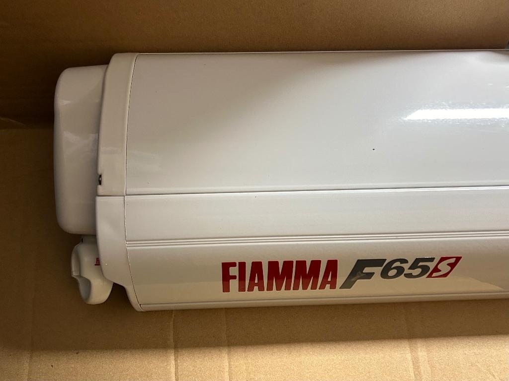 Nieuwe Fiamma Luifel - F65 - 400 - White / Royal Grey doek., Ophalen, Nieuw