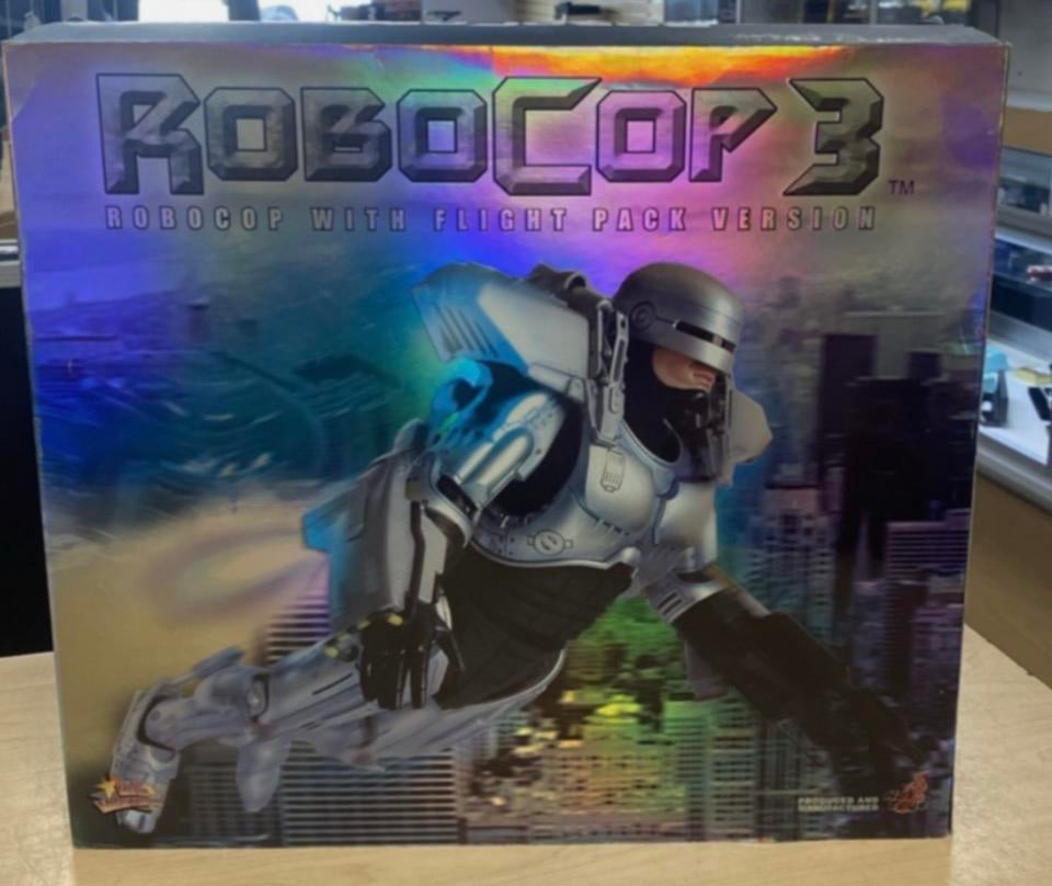 Hot Toys (MMS32) Robocop 3 w Flight Pack Collectors Edition, Ophalen of Verzenden, Zo goed als nieuw, Actiefiguur of Pop