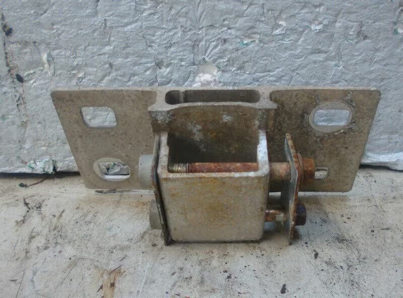 BUMPERSTEUN RECHTS ACHTER Volvo 960 I Estate, Auto-onderdelen, Gebruikt, Info@volvocars.com, Ophalen of Verzenden, Volvo
