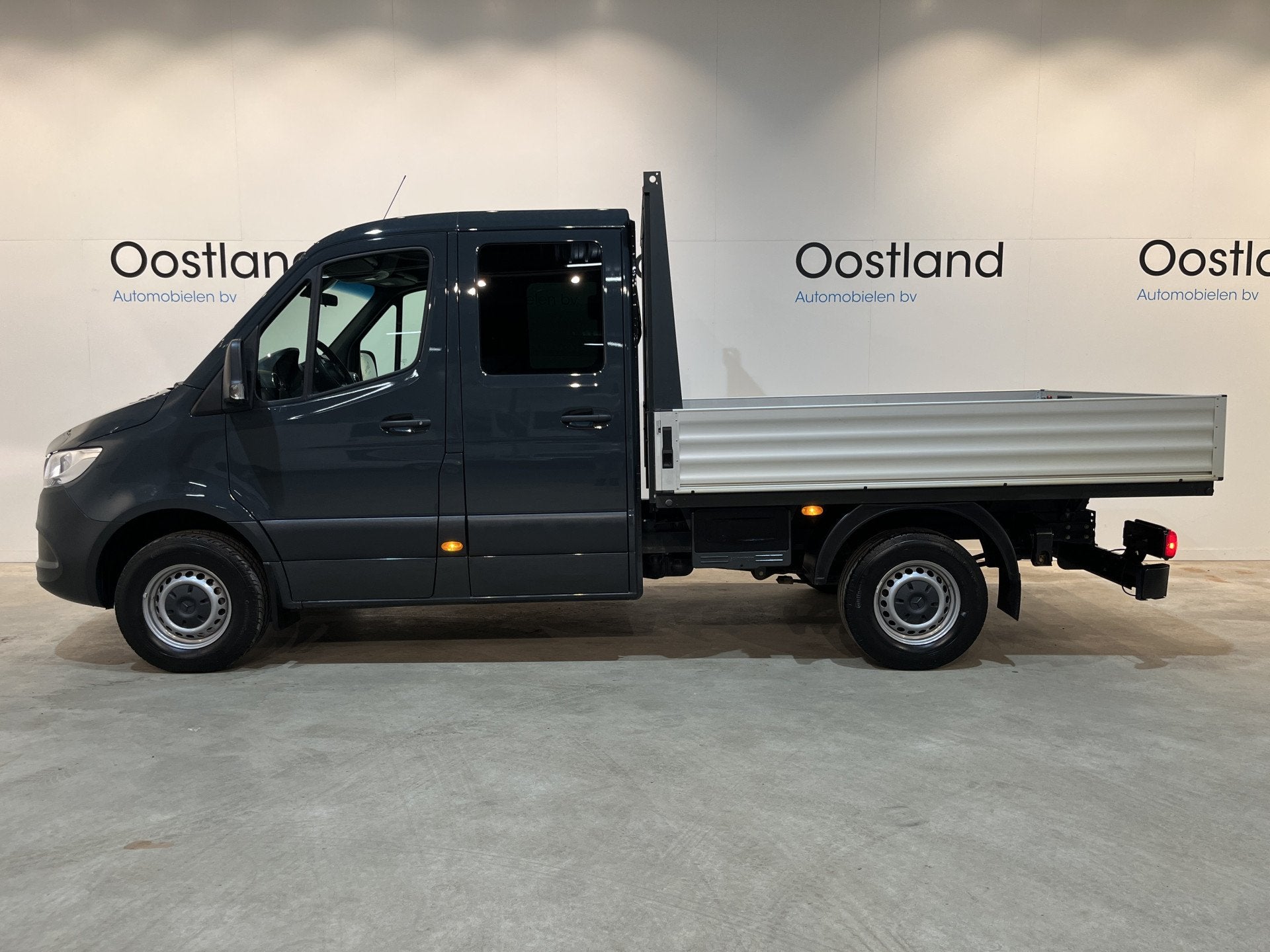 Mercedes-Benz Sprinter 317 CDI L2 RWD DC 7 PERS Automaat Ope, Automaat, 2095 kg, Achterwielaandrijving, Gebruikt