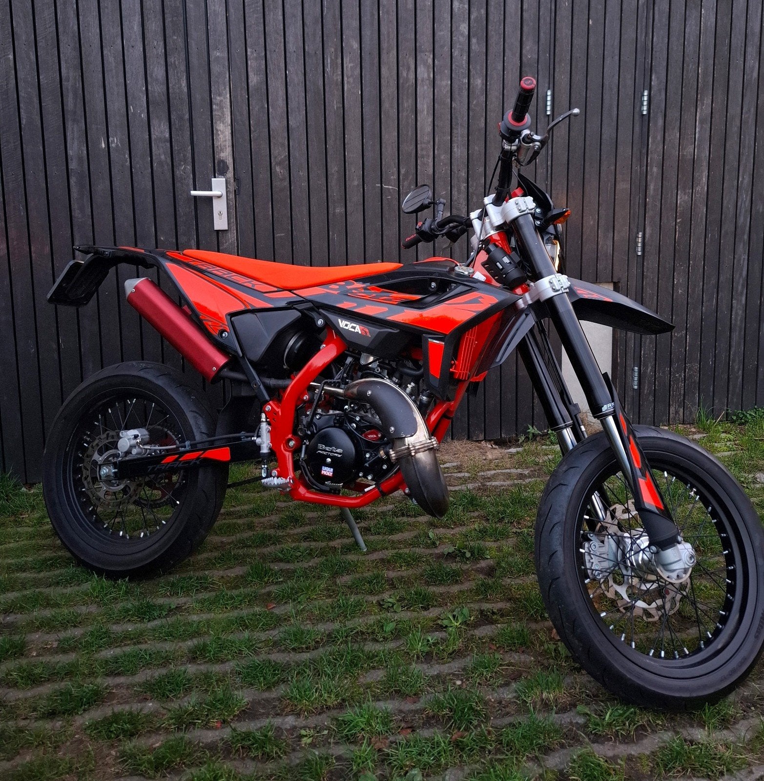 Beta RR50 Track 2026, Fietsen en Brommers, 6 versnellingen, Zo goed als nieuw, 50 cc, Ophalen