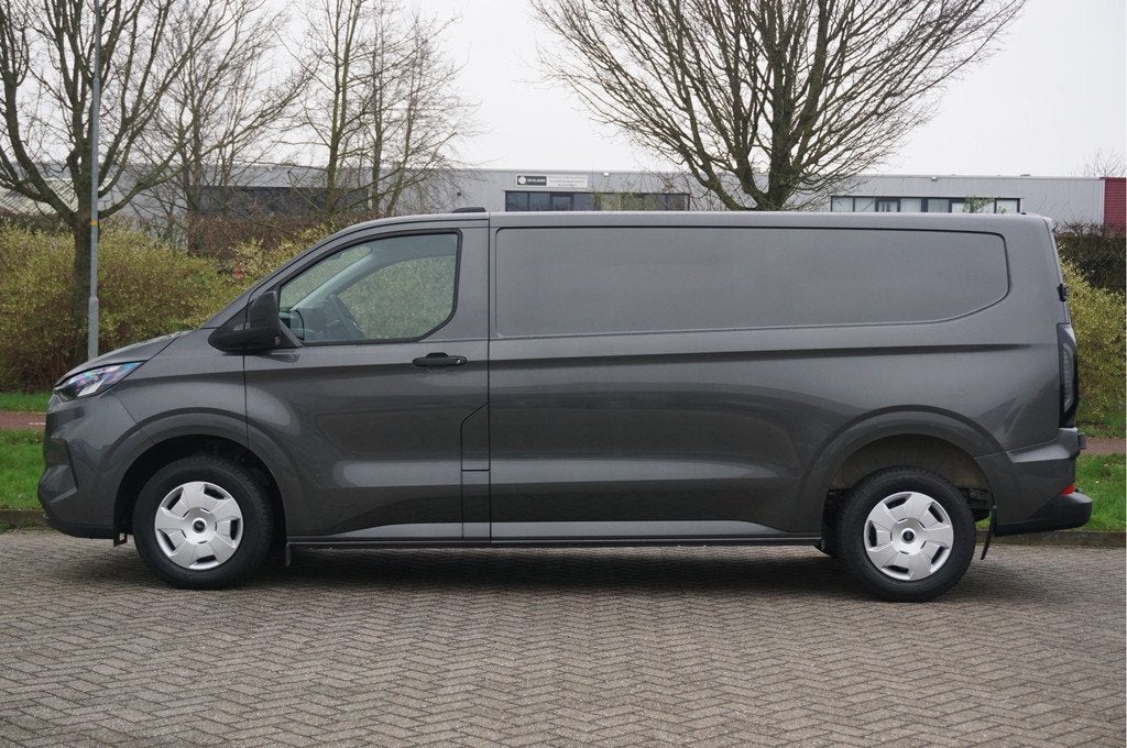 Ford Transit Custom 300L 136PK Trend BPM VRIJ! 13" Sync Navi, Voorwielaandrijving, 136 pk, Gebruikt, 4 cilinders
