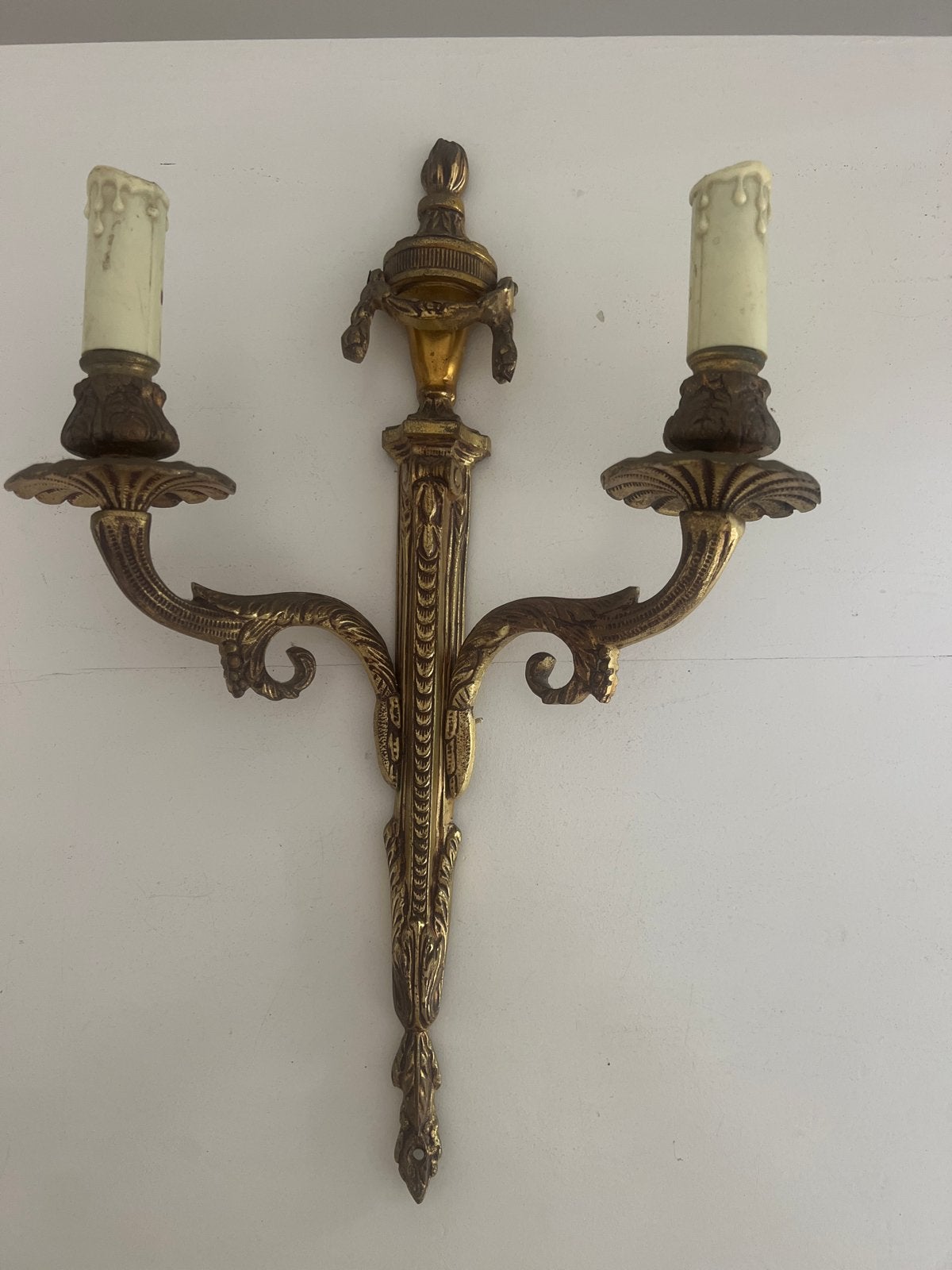 antieke Franse wandlamp in verguld brons Lodewijk XVI-stijl., Ophalen of Verzenden
