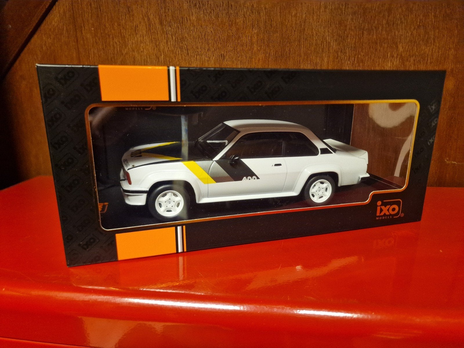 IXO Models Opel Ascona B 400 Schaal 1/18, Ophalen of Verzenden, Nieuw, Auto, Overige merken