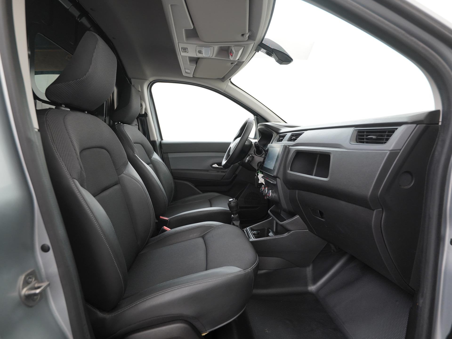 Renault Express 1.3 TCe 100PK Comfort | Navigatie | Zondag O, Auto's, Bestelauto's, Voorwielaandrijving, 12 maanden, Gebruikt