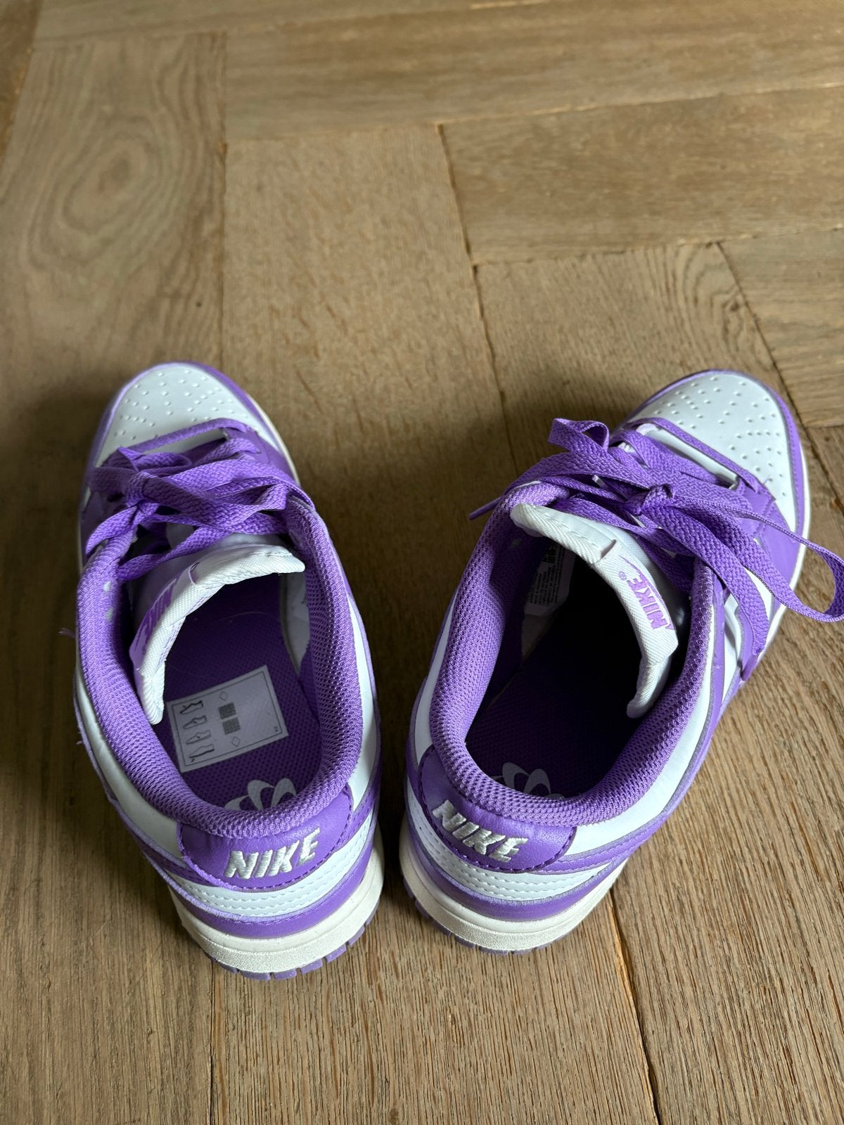 Nike Dunk Low Paars Wit - Maat 38,5, Ophalen of Verzenden, Gedragen, Overige kleuren, Sneakers of Gympen